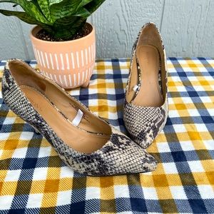 Merona Cream and Black Snake Skin Heels